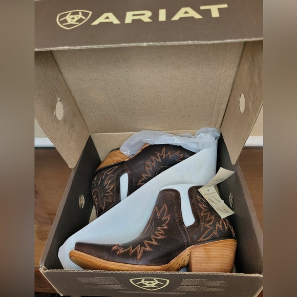 Ariat Dixon Western Boots - Women’s size 10 New with Tags - Picture 5 of 13